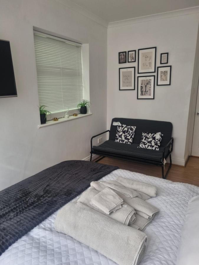 Appartamento Manhattan Studio Flat Northbridge Services Londra